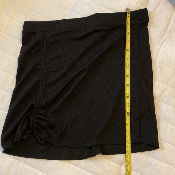 NEW Ribbed swim cover up skirt - Picture 4 of 5